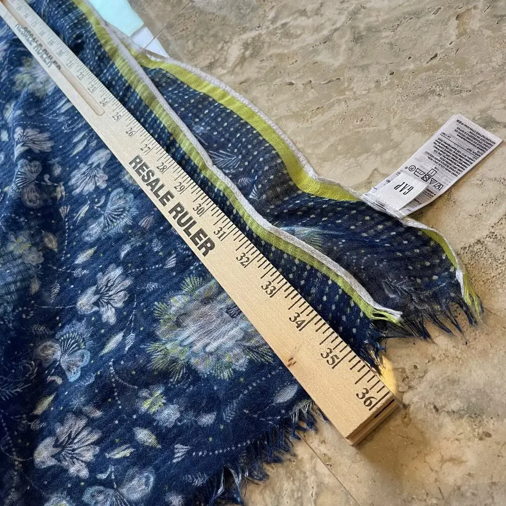 GAP Women's Floral Large Summer Scarf 70x24